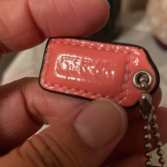 Coach Patent Leather Wristlet coral/pink - Picture 5 of 11